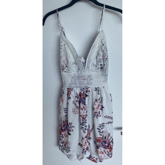 White & Pink Whimsy Apparel Floral Laced Romper size S - Picture 4 of 4